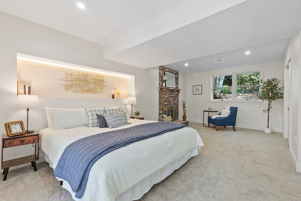 332 North Road Bedford, MA 01730 - Photo 20 of 32