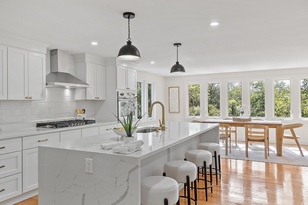 332 North Road Bedford, MA 01730 - Photo 8 of 32