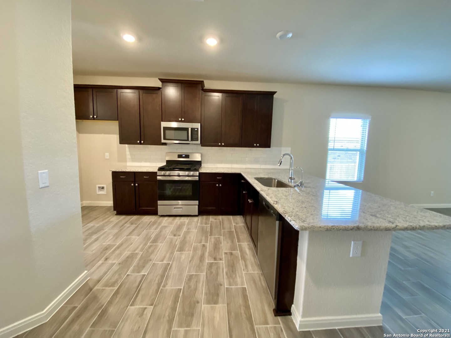 520 Scenic Song Drive Spring Branch, TX 78070 - Photo 5 of 15