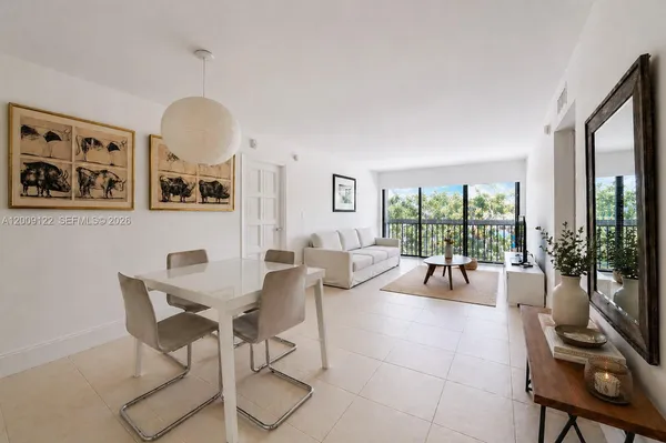 $3,800 | 255 Galen Drive, Unit 3E, Key Biscayne, FL 33149