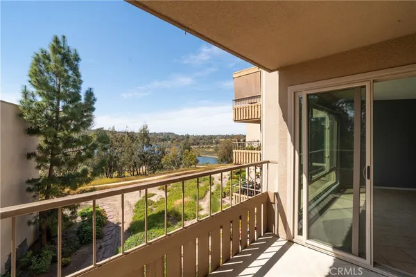 $595,000 | 5710 Baltimore Drive, Unit 433, La Mesa, CA 91942