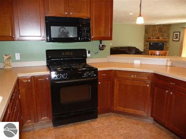 5572 South Betsie River Road Interlochen, MI 49643 - Photo 7 of 15 1718987-6.JPG