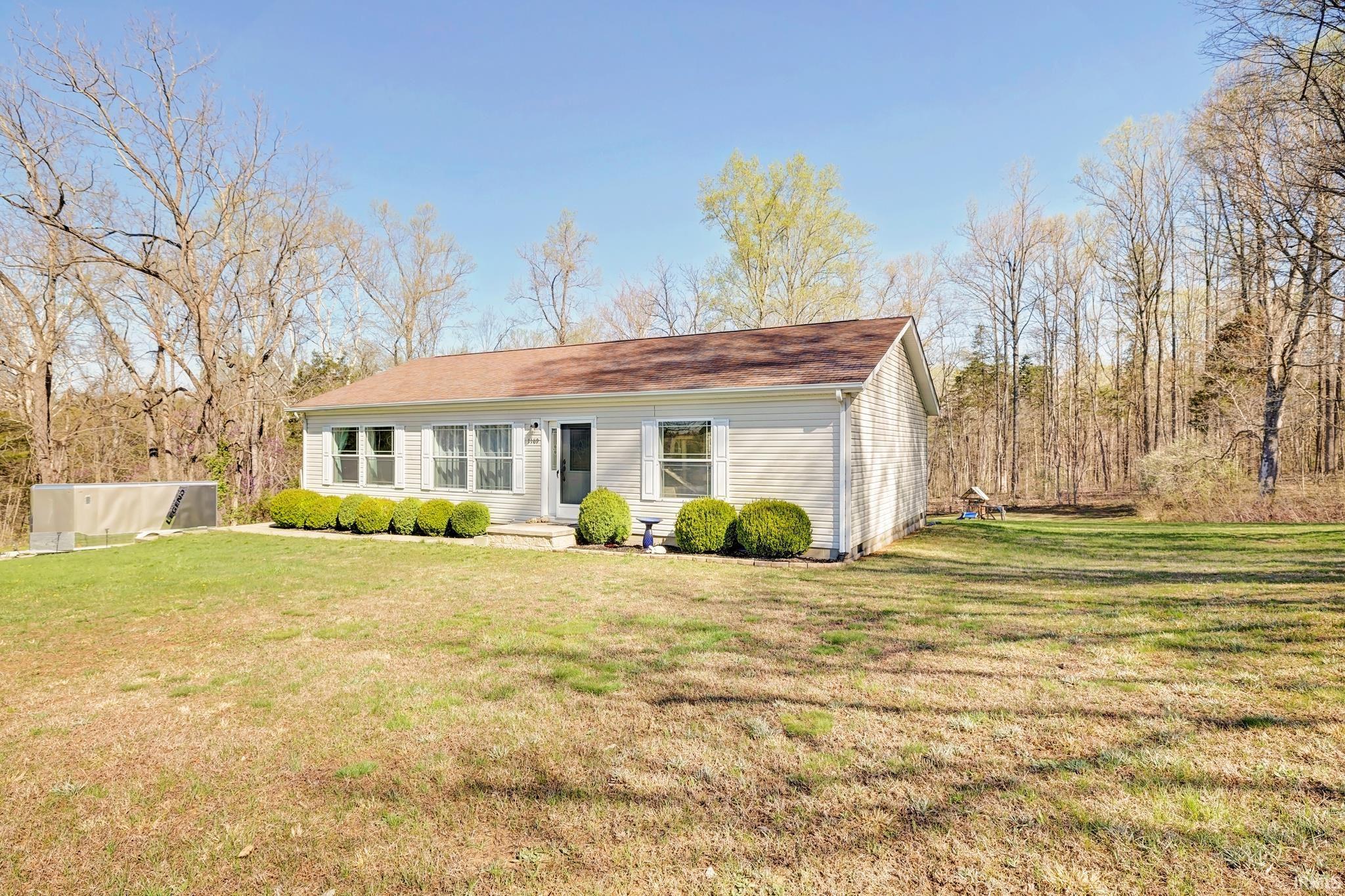 1189 Pinhook Road Bedford, IN 47421 - Photo 3 of 36