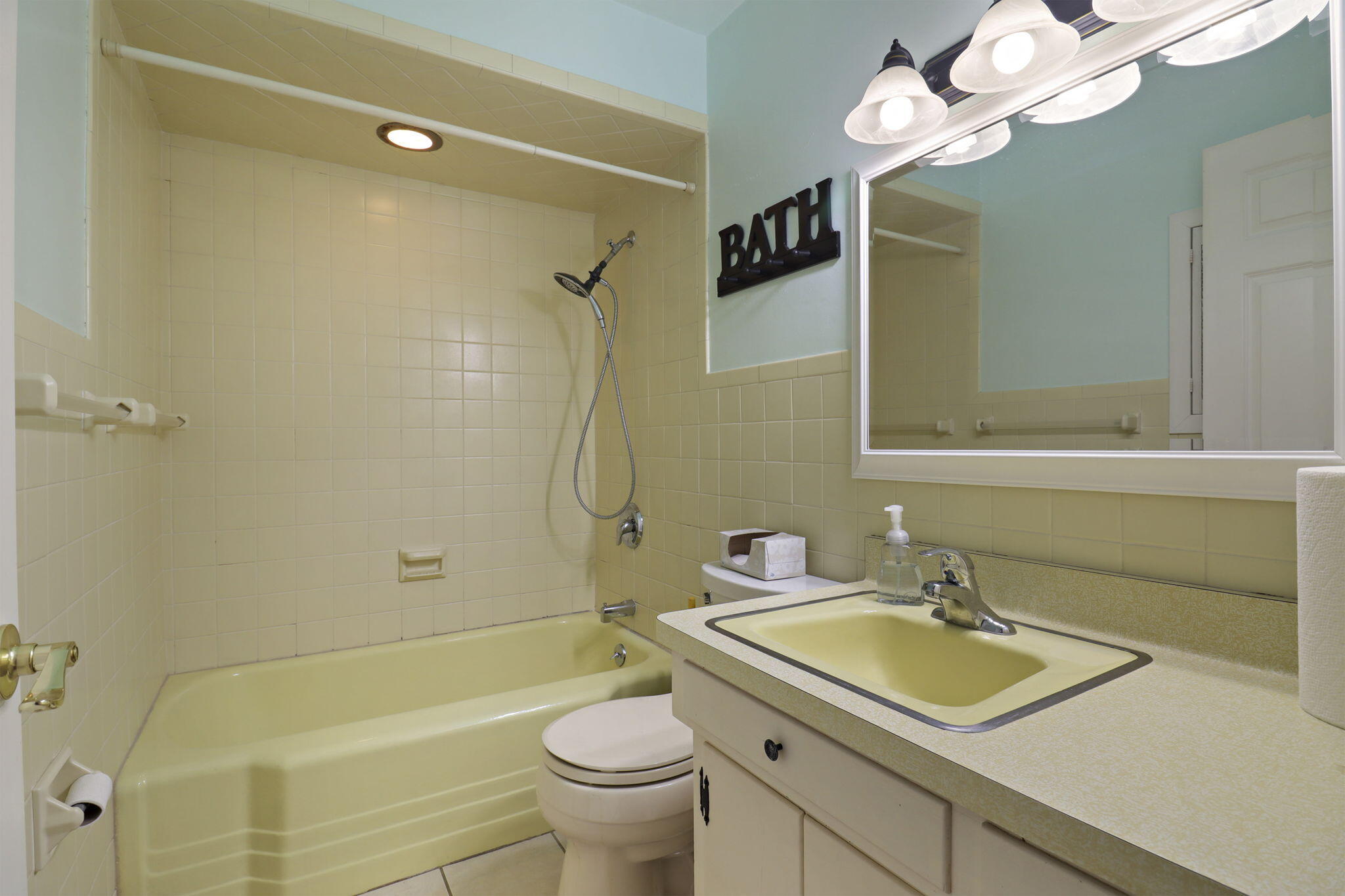 1735 Willow Road Mount Pleasant, WI 53177 - Photo 11 of 19 11-web-or-mls-1735 Willow Rd, Sturtevant