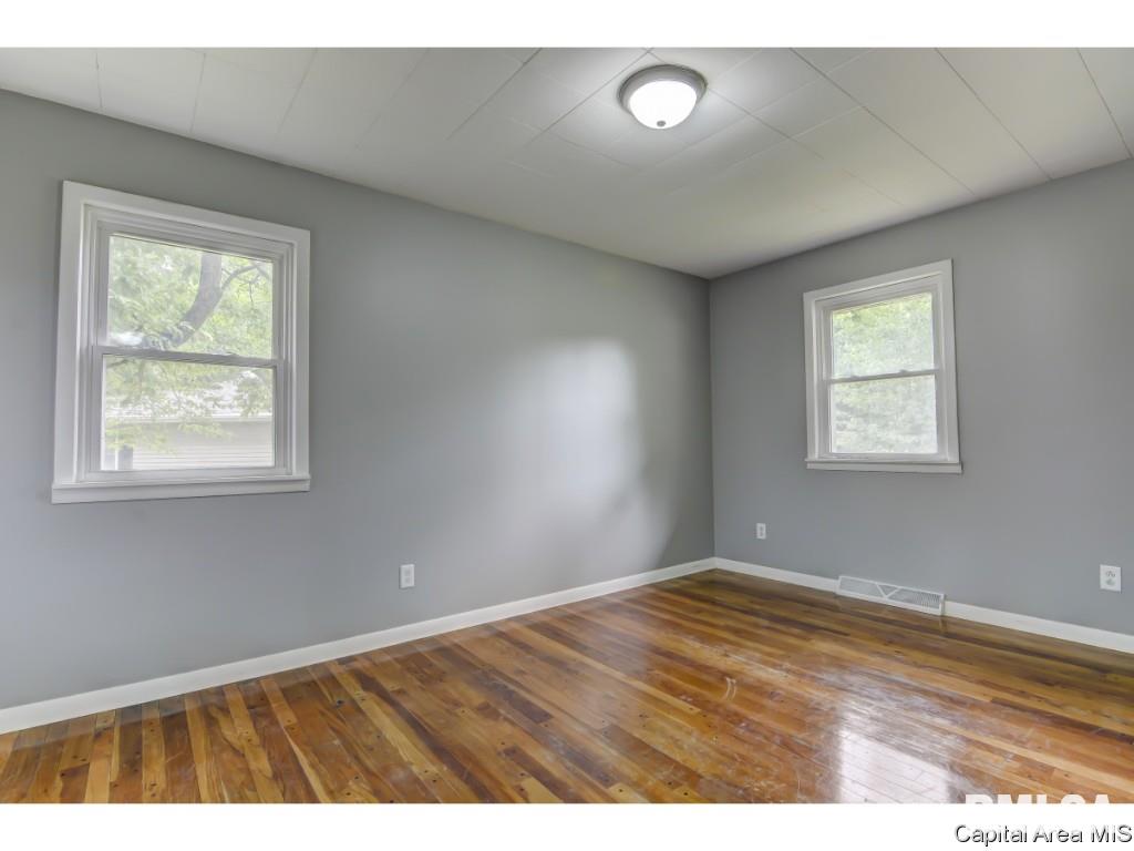 1 Walberta Drive Rochester, IL 62563 - Photo 19 of 36