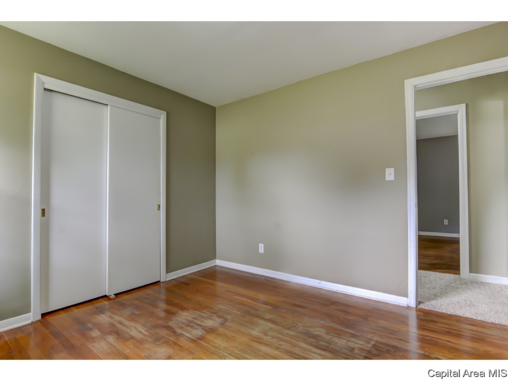 1 Walberta Drive Rochester, IL 62563 - Photo 23 of 36