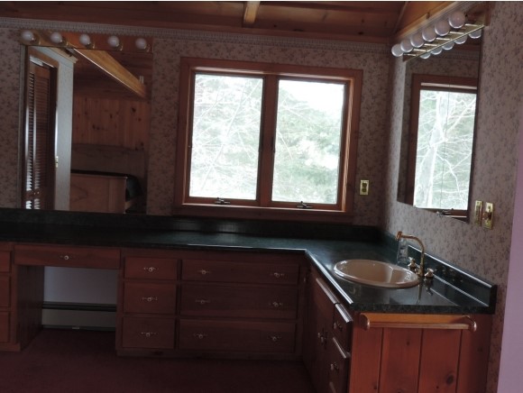 387 Cones Point Road Poultney, VT 05764 - Photo 13 of 34 Gallery Image 13