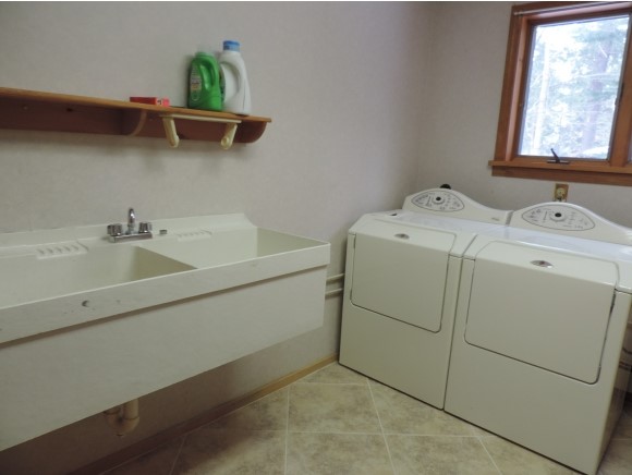387 Cones Point Road Poultney, VT 05764 - Photo 16 of 34 Gallery Image 16