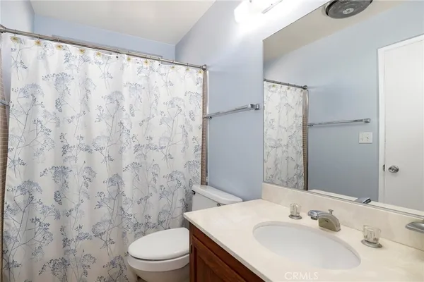 $488,500 | 26807 Circle Of The Oaks, Newhall, CA 91321