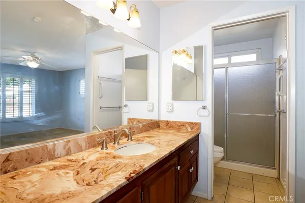 $488,500 | 26807 Circle Of The Oaks, Newhall, CA 91321