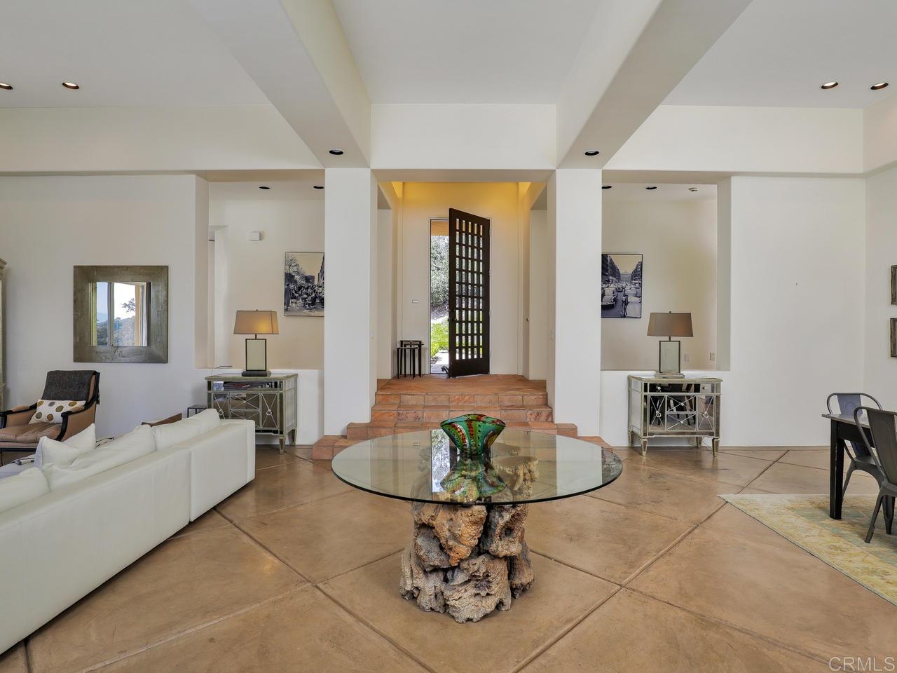 4807 Linea Del Cielo Rancho Santa Fe, CA 92014 - Photo 3 of 25