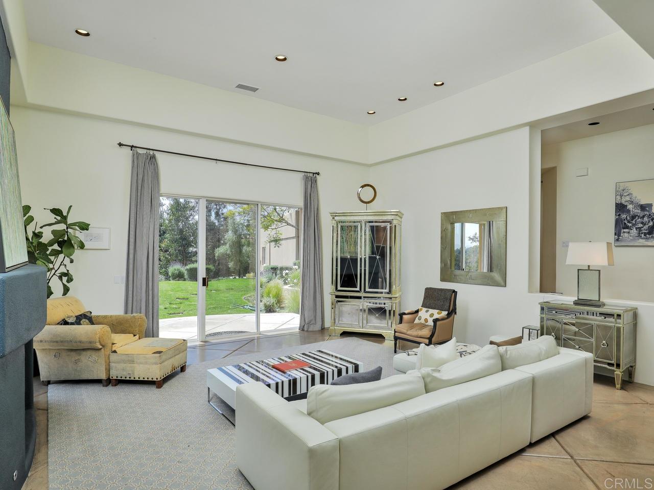4807 Linea Del Cielo Rancho Santa Fe, CA 92014 - Photo 4 of 25