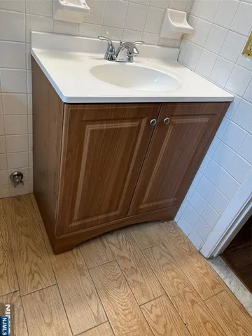 $2,100 | 13 North End Drive, Unit 13, Secaucus, NJ 07094