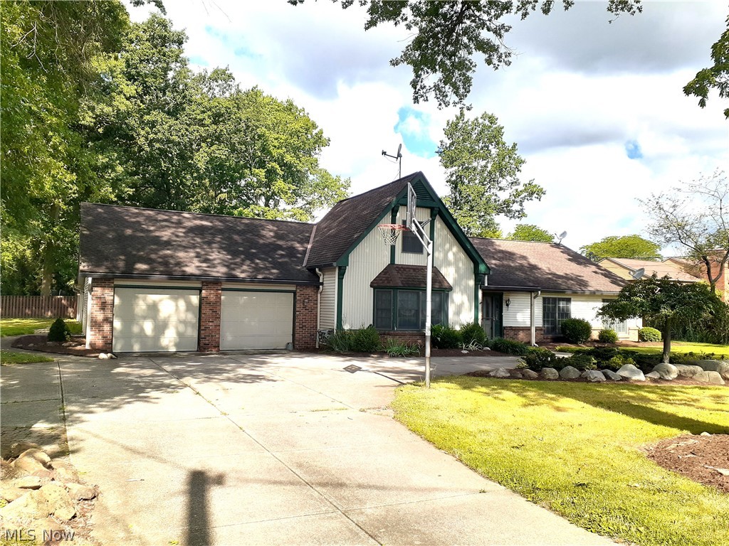 3606 Dover Center Road Westlake, OH 44145 - Photo 3 of 32