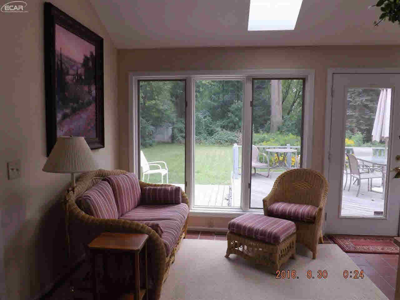 4307 Calkins Road Flint, MI 48532 - Photo 18 of 30 21210312-17.JPG