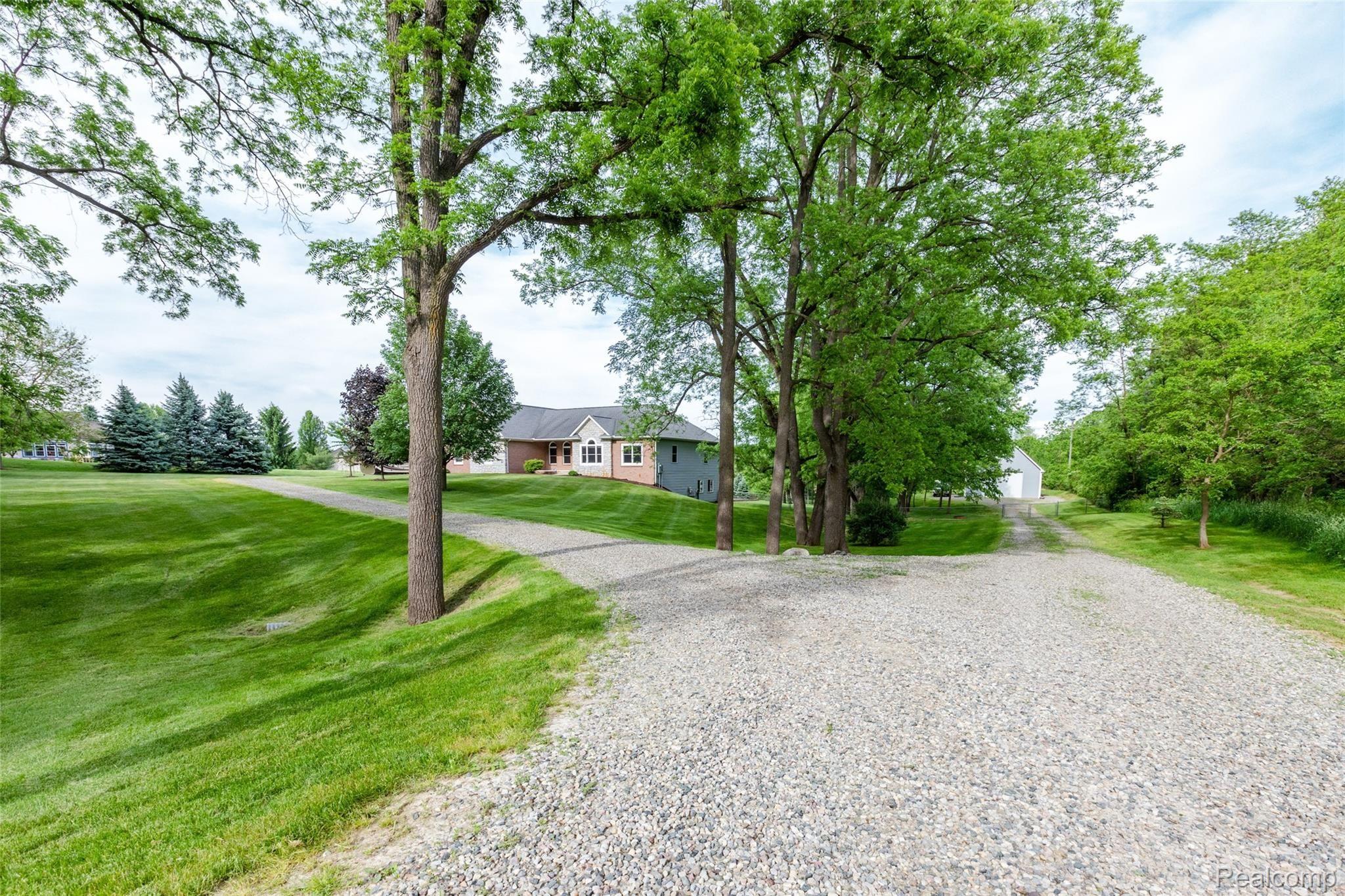 3083 Beattie Road Howell, MI 48843 - Photo 1 of 35 IMG_0649.jpg