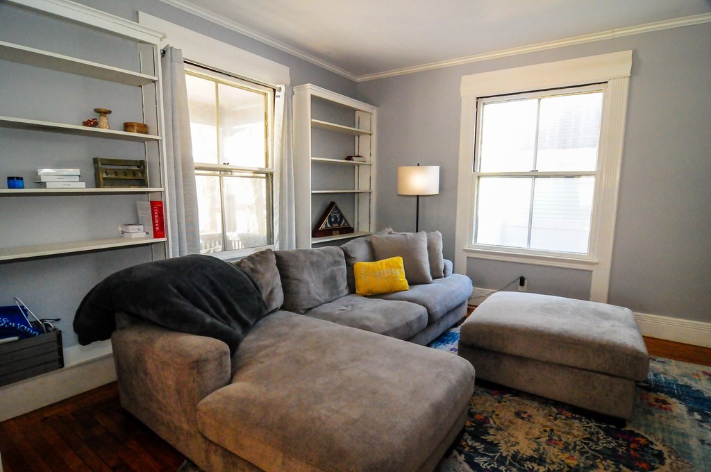 17 Washington Road Springfield, MA 01108 - Photo 4 of 42