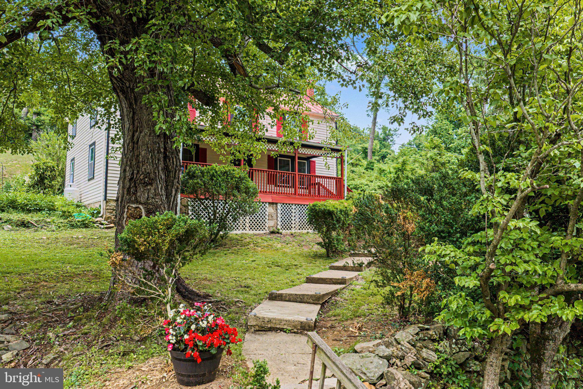 6287 Old Zion Road Warrenton, VA 20187 - Photo 32 of 69 Charming home nestled in lush greenery.