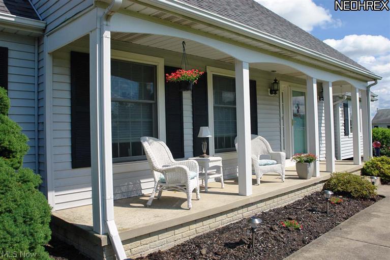 Lovely front porch.