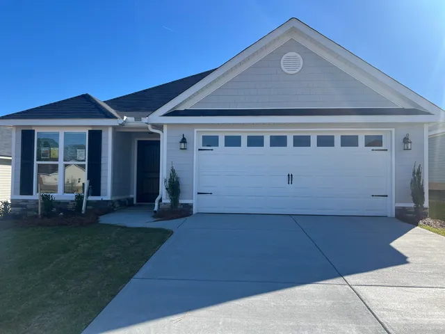 $322,900 | 8220 Snelling Drive, Aiken, SC 29803