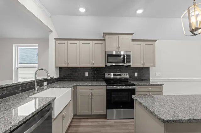 $319,900 | 8220 Snelling Drive, Aiken, SC 29803