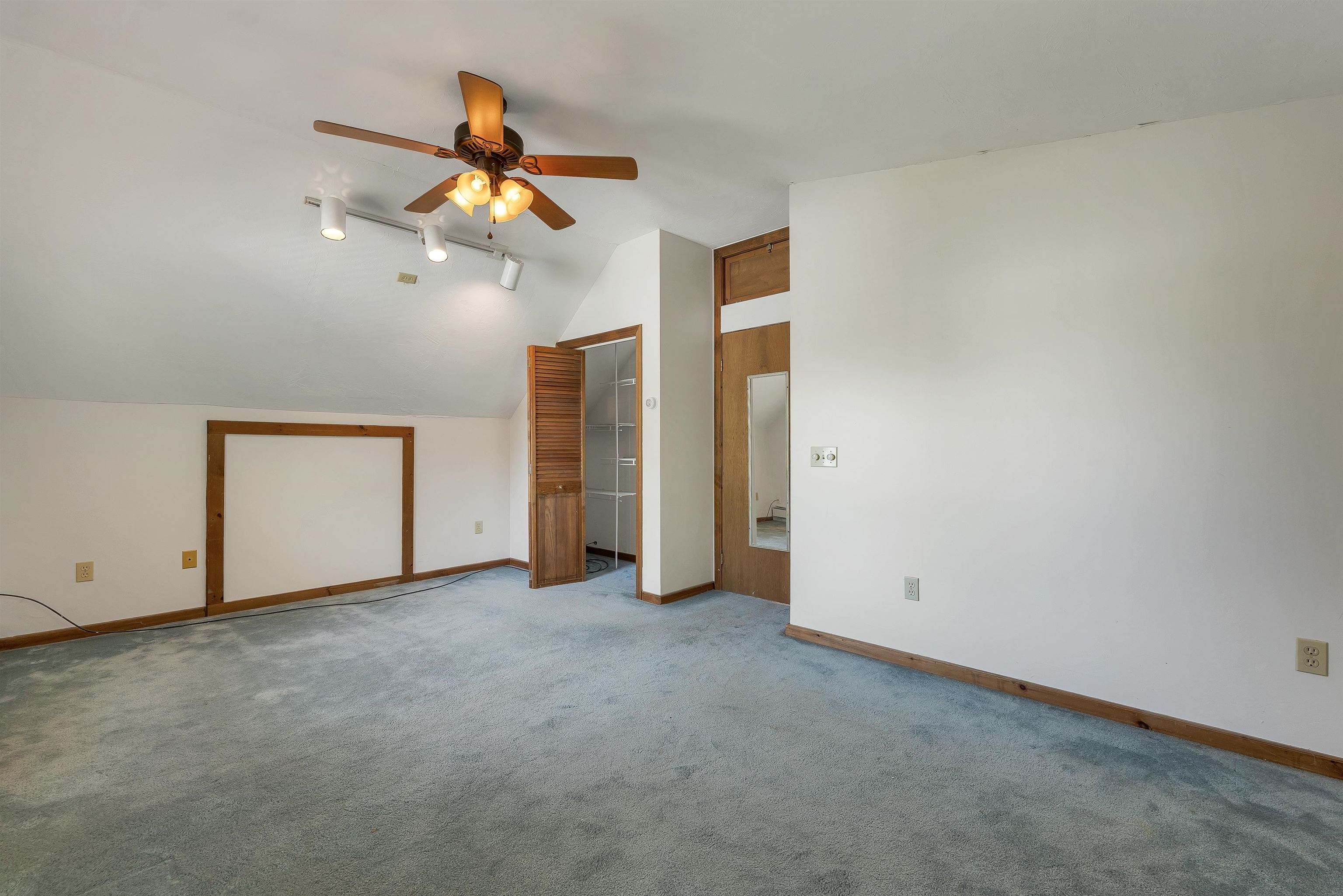 21 Spruce Street Laconia, NH 03246 - Photo 32 of 51