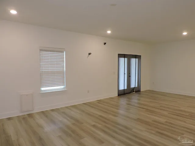 $1,900 | 6590 Paso Fino Drive, Pensacola, FL 32526