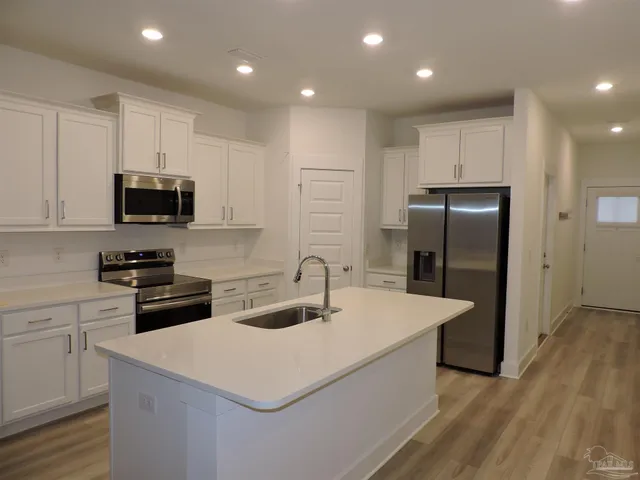 $1,900 | 6590 Paso Fino Drive, Pensacola, FL 32526