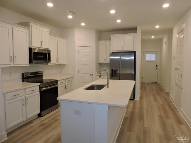 $1,900 | 6590 Paso Fino Drive, Pensacola, FL 32526