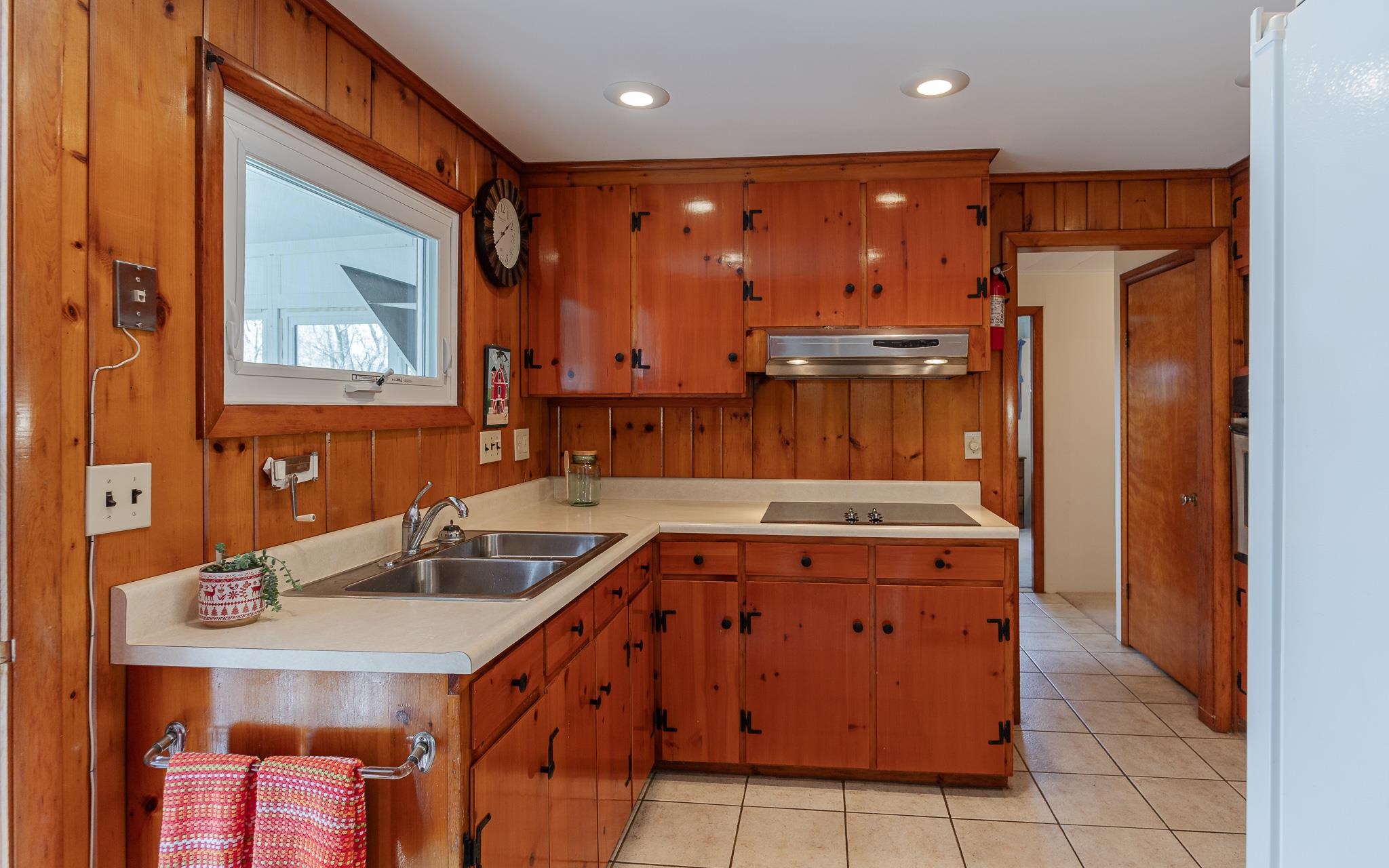 484 Chapman Road Keene, NH 03431 - Photo 10 of 29