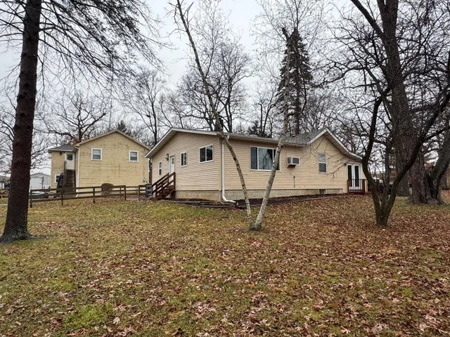 $399,000 | 1123 River Drive, Burlington, WI 53105