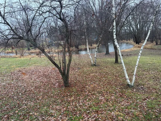 $399,000 | 1123 River Drive, Burlington, WI 53105