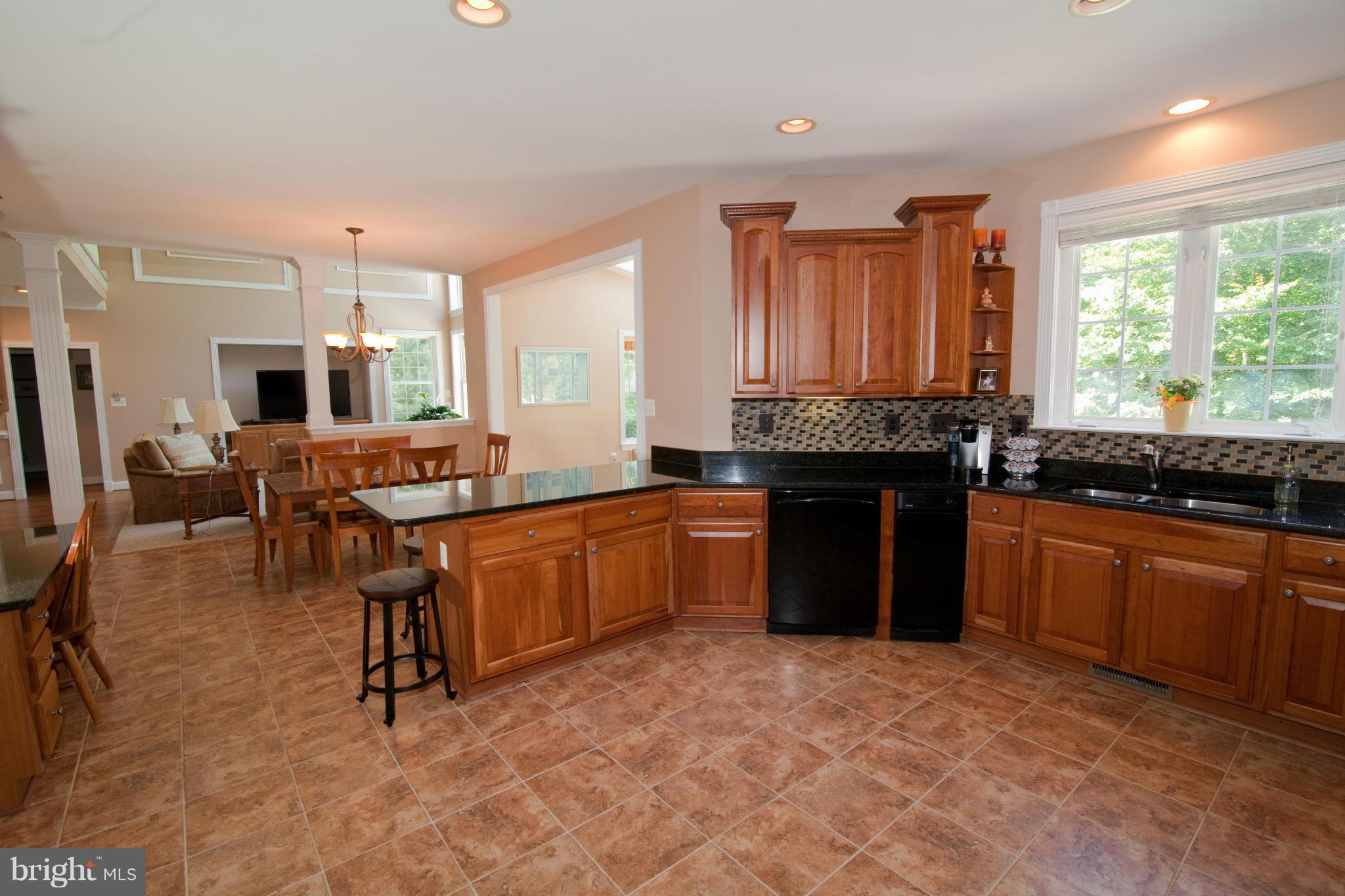 675 Parallel Road Huntingtown, MD 20639 - Photo 3 of 27 Kitchen