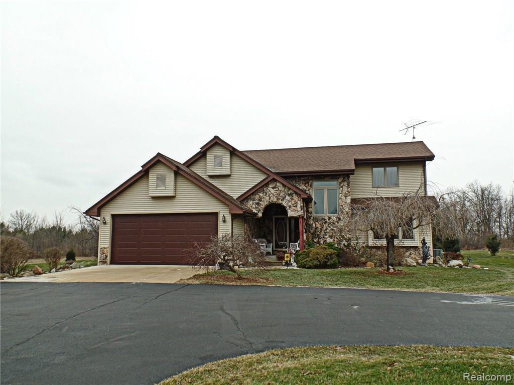 147 North Hayes Road Lapeer, MI 48446 - Photo 4 of 56 SAM_6866.JPG