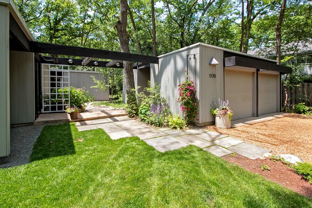 1170 Valley Road Lake Forest, IL 60045 - Photo 2 of 20