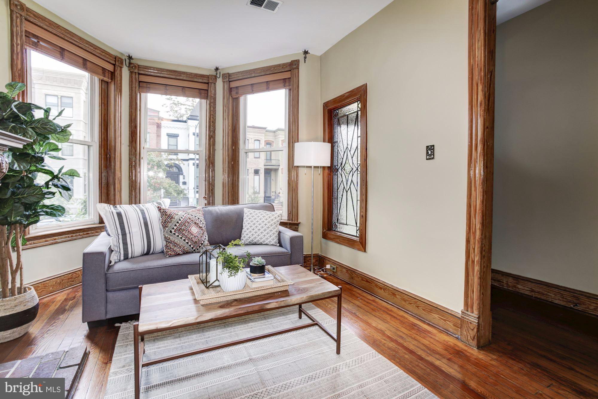 414 4th Street Northeast Washington, DC 20002 - Photo 3 of 44 Living room
