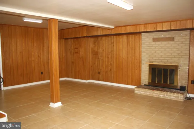 $2,500 | 7438 Ardglass Drive, Lorton, VA 22079