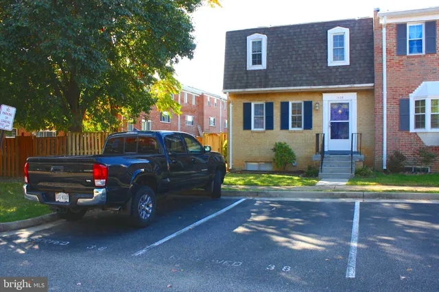 $2,500 | 7438 Ardglass Drive, Lorton, VA 22079
