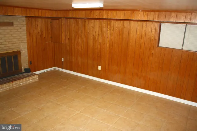 $2,500 | 7438 Ardglass Drive, Lorton, VA 22079