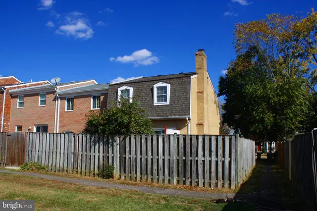 $2,500 | 7438 Ardglass Drive, Lorton, VA 22079