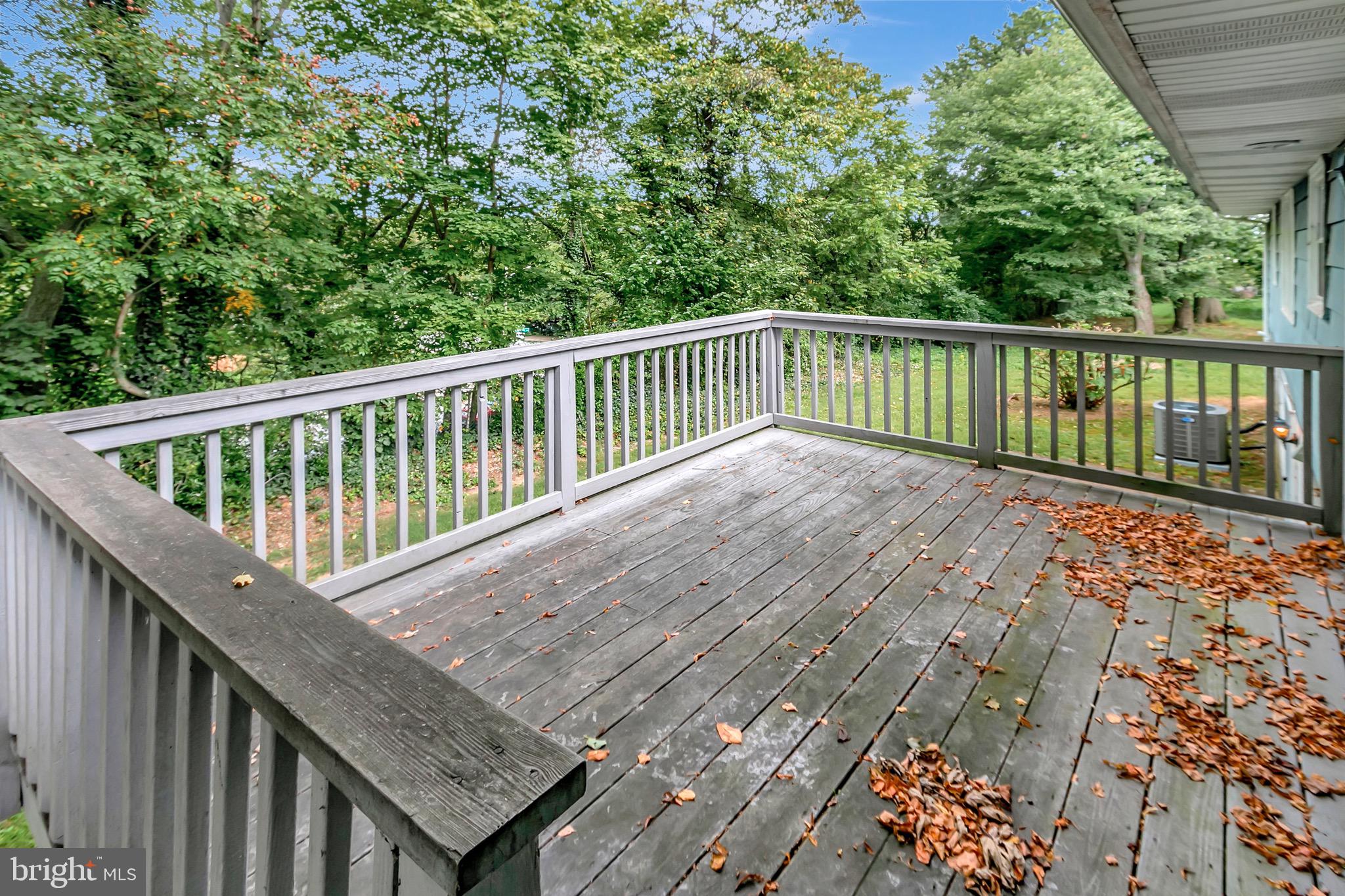 18 Holt Road Newark, DE 19711 - Photo 32 of 40 Deck