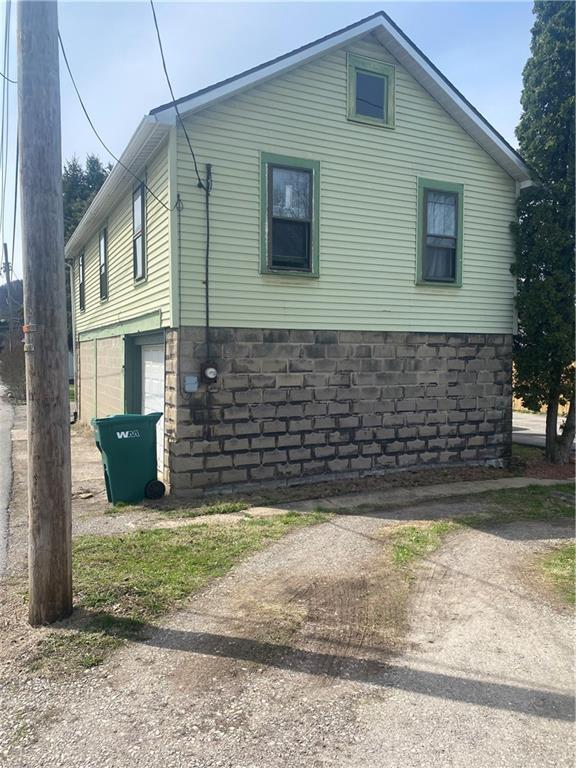 817 Shryock Avenue Indiana, PA 15701 - Photo 3 of 20 Gallery Image 3