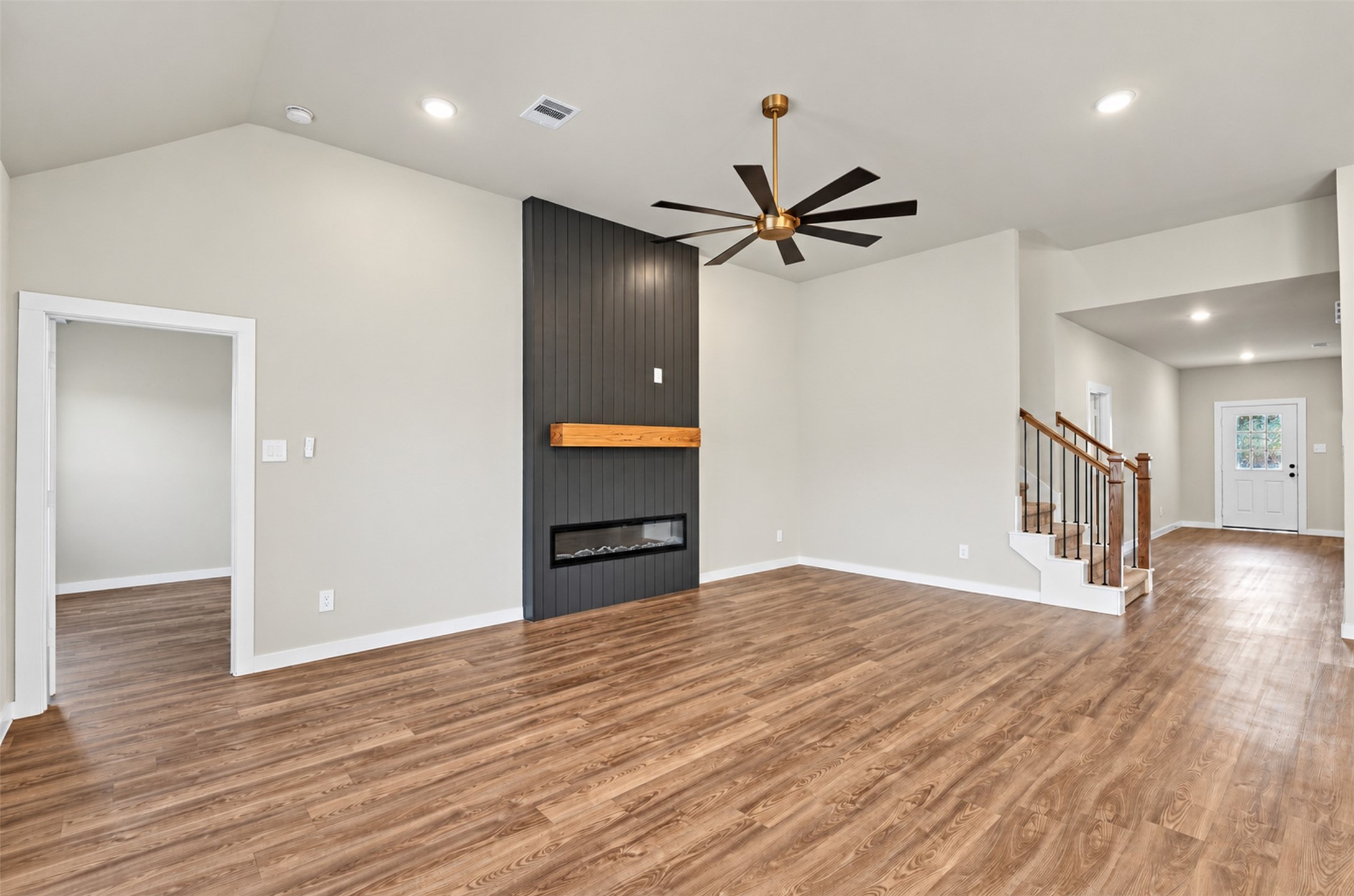 311 Flower Reed Court Magnolia, TX 77354 - Photo 8 of 43 Gallery Image 8