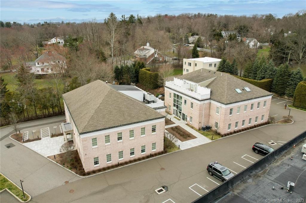 1990 Bronson Road, Unit 2 Fairfield, CT 06824 - Photo 27 of 33 an aerial view of a house with a yard