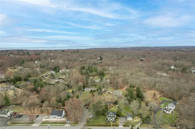 $3,995 | 1990 Bronson Road, Unit 2, Fairfield, CT 06824