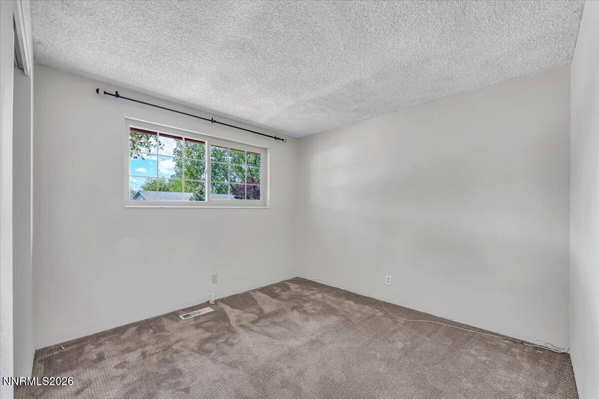 9070 Reservoir Street Reno, NV 89506 - Photo 17 of 37 17-9070 Reservoir St Reno NV 89506 (17 o
