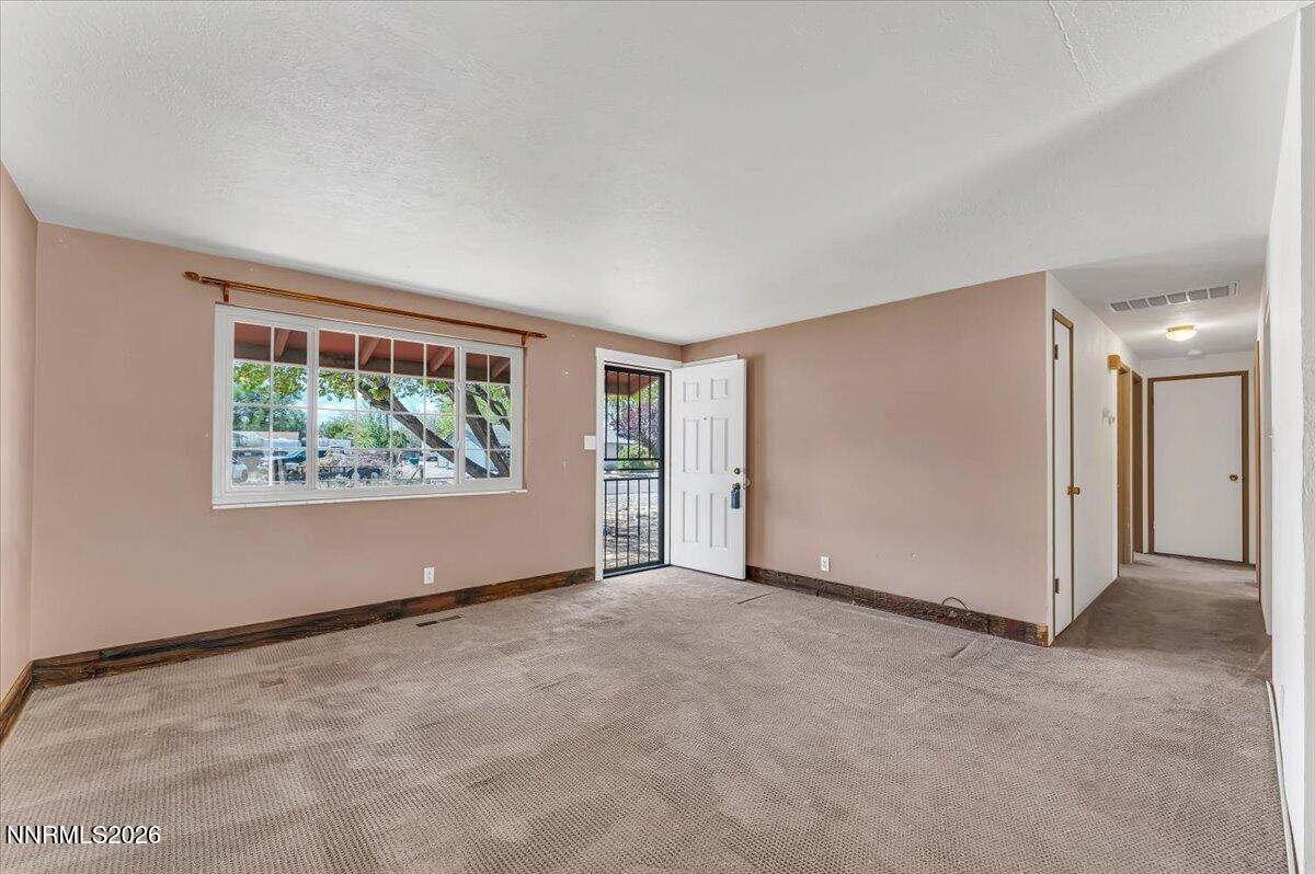 9070 Reservoir Street Reno, NV 89506 - Photo 7 of 37 07-9070 Reservoir St Reno NV 89506 (7 of