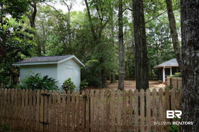 500 Oak Ridge Court West Daphne, AL 36526 - Photo 18 of 24 Yard is completely fenced