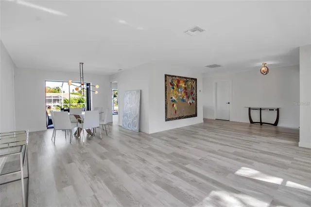 $7,500 | 1649 Stanford Lane, Sarasota, FL 34231