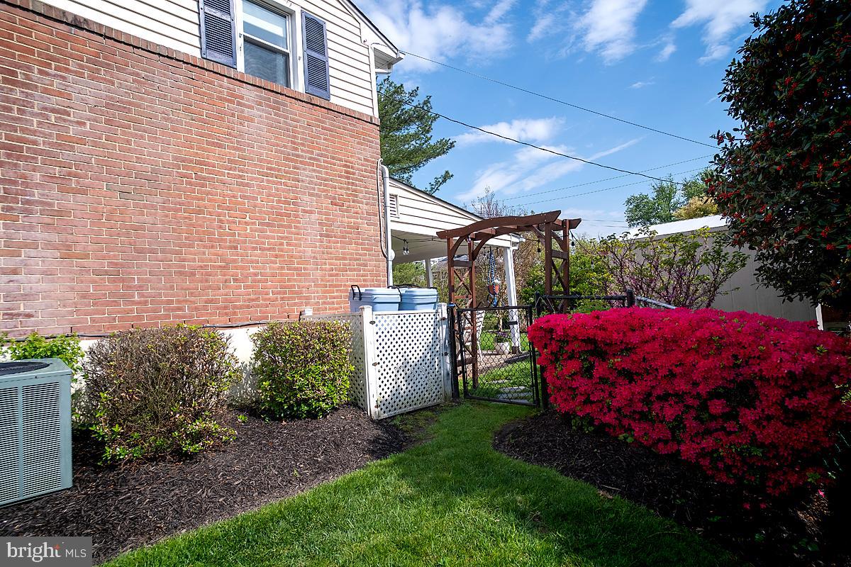 1905 Clifden Road Catonsville, MD 21228 - Photo 24 of 24 Great yard